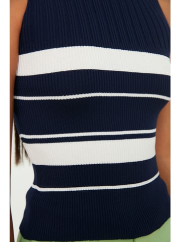 trendyol Top donkerblauw/wit