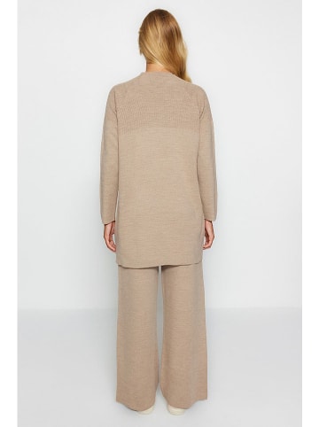 trendyol 2-delige outfit lichtbruin