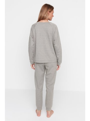 trendyol Pyjama in Grau