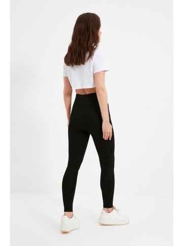 trendyol Leggings in Schwarz