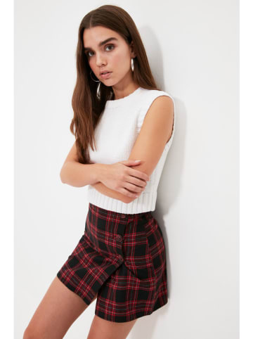 trendyol Rock in Schwarz/ Rot