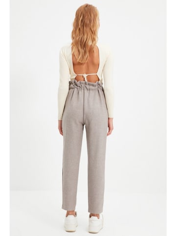 trendyol Hose in Hellgrau