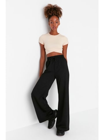 trendyol Sweathose in Schwarz