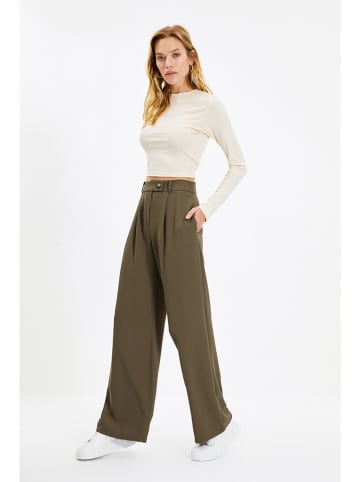 trendyol Marlenehose in Braun