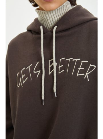 trendyol Hoodie in Braun