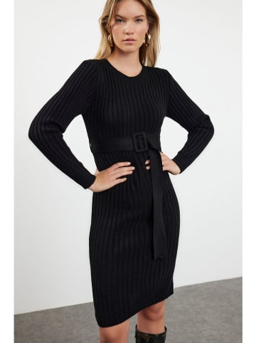 trendyol Jurk zwart