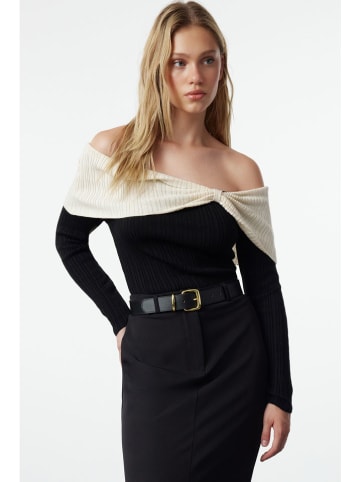 trendyol Sweter w kolorze czarno-kremowym