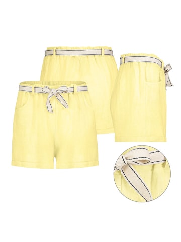 Eight2Nine Shorts in Gelb