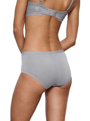 Triumph Pełne figi high waist w kolorze szarym