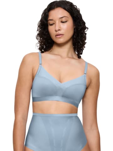Triumph Beugelloze beha lichtblauw