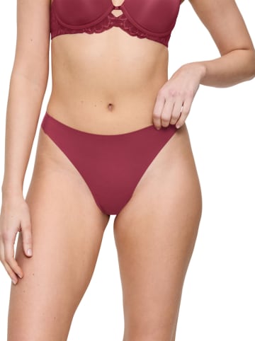 Triumph String in Beere