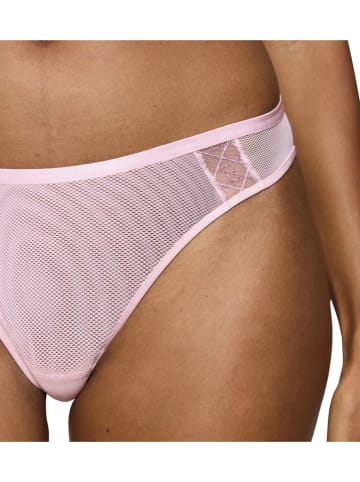 Triumph Stringi "Palina" w kolorze jasnoróżowym