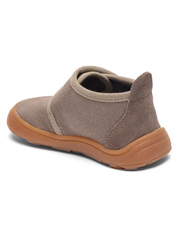 bisgaard Skórzane kapcie w kolorze beżowym