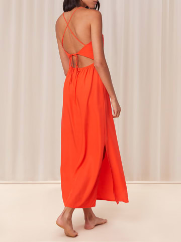 Triumph Sukienka w kolorze pomarańczowym