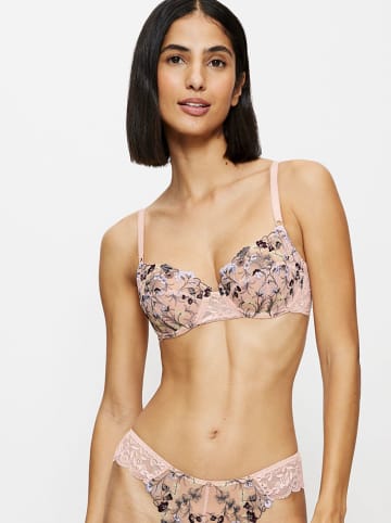 Triumph Beugelbeha lichtroze