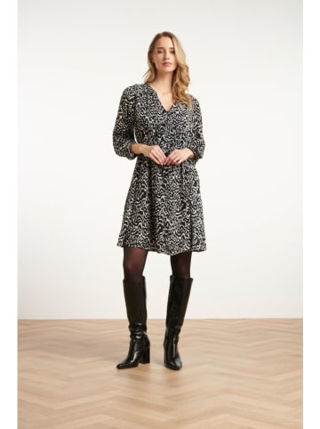 Smashed Lemon Kleid in Schwarz