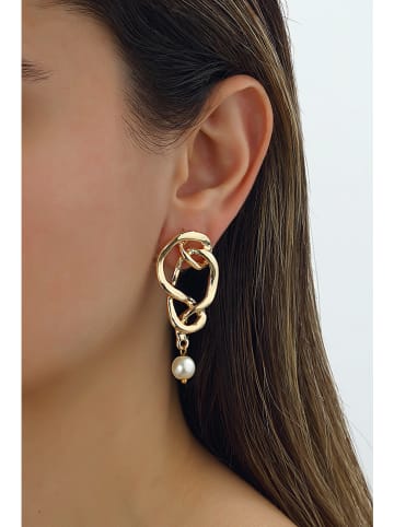 atelier MIU Vergulde oorstekers met sierparels