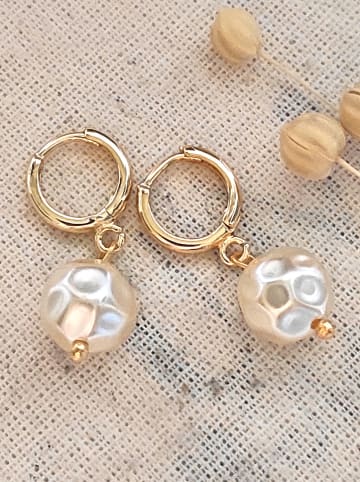 atelier MIU Vergulde creolen met parels