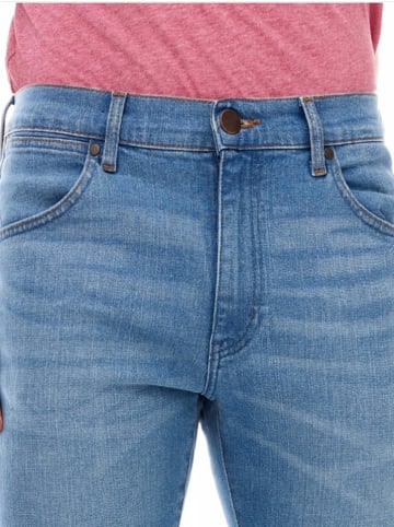 Wrangler Dżinsy - Regular fit - w kolorze błękitnym