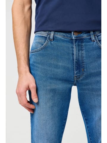 Wrangler Dżinsy - Regular fit - w kolorze niebieskim