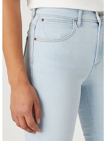 Wrangler Dżinsy "Bootcut Beach Bum" - Flare fit - w kolorze błękitnym