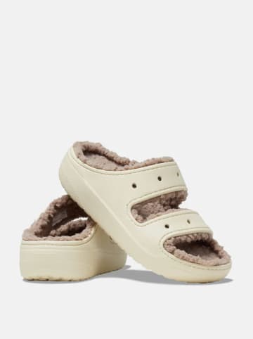 Crocs Klapki "Classic Cozzzy" w kolorze kremowym