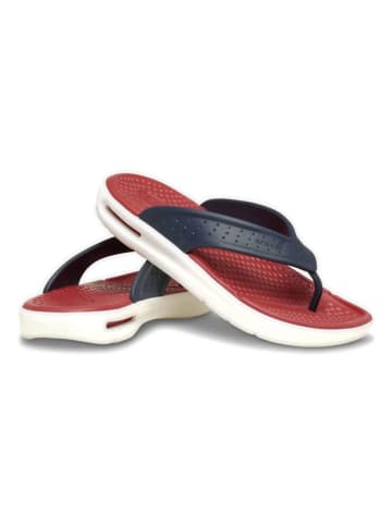 Crocs Japonki "InMotion Flip" w kolorze granatowo-czerwonym