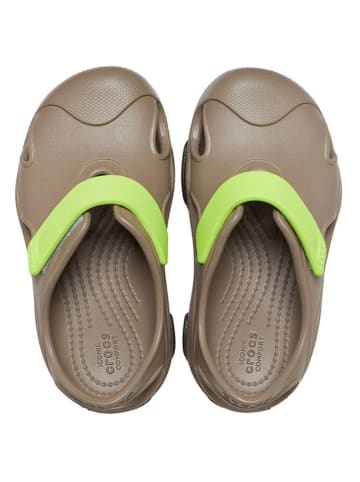 Crocs Slippersy "Terrain Fisherman" w kolorze oliwkowo-limonkowym