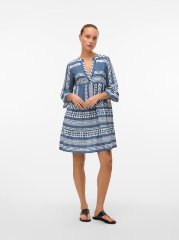 Vero Moda Kleid in Blau/ Weiß