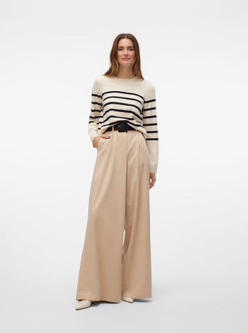 Vero Moda Sweter w kolorze kremowo-czarnym