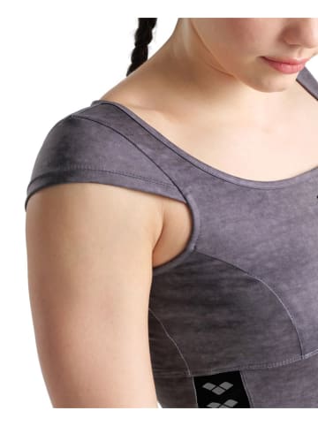 Arena Top sportowy w kolorze szarym