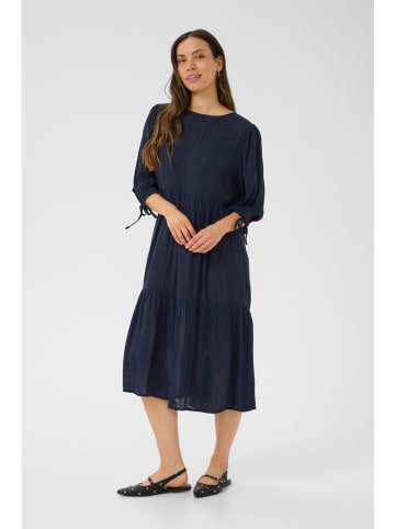 Cream Kleid in Dunkelblau
