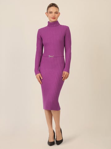 APART Sukienka dzianinowa w kolorze fioletowym