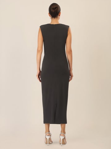 APART Kleid in Schwarz