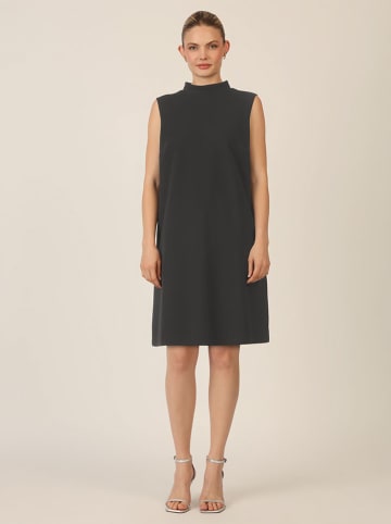APART Sukienka w kolorze czarnym