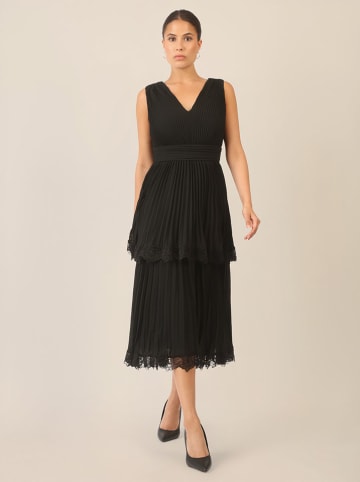 APART Sukienka w kolorze czarnym