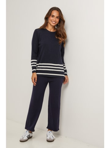 Soft Cashmere 2-delige outfit donkerblauw
