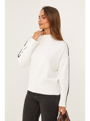 Soft Cashmere Golf w kolorze białym