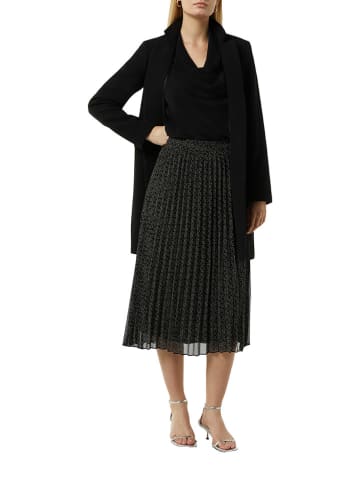 comma Top in Schwarz