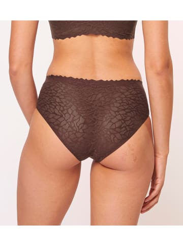 Sloggi Figi high waist w kolorze ciemnobrązowym