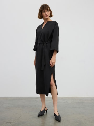 BGN Kleid in Schwarz