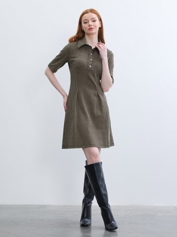 BGN Kleid in Schwarz/ Ocker