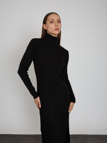 BGN Kleid in Schwarz