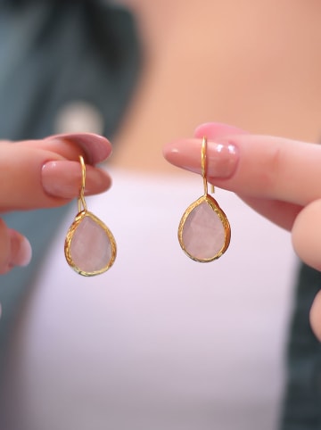 L'Atelier de Gaia Vergulde oorhangers met edelstenen