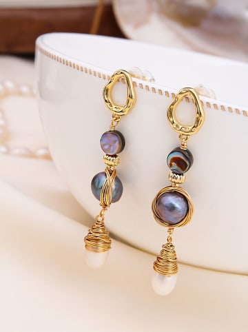 Pierres delicates Vergulde oorstekers met parelmoer en parels