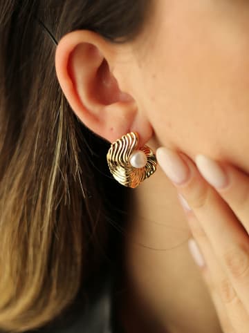 Pierres delicates Vergulde oorstekers met parels