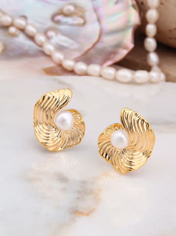 Pierres delicates Pozłacane kolczyki-wkrętki z perłami