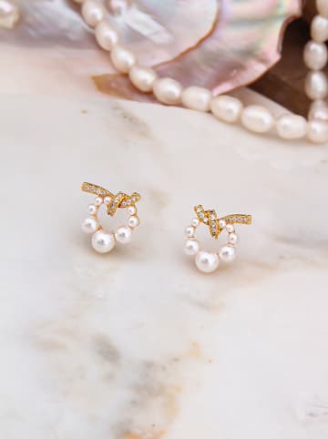 Pierres delicates Vergulde oorstekers met parels en edelstenen