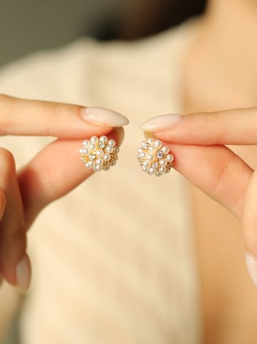 Pierres delicates Vergulde oorstekers met parels en edelstenen