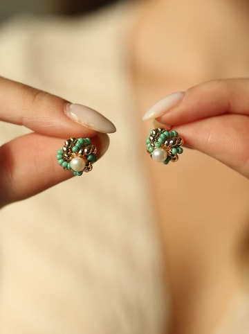 Pierres delicates Vergulde oorstekers met parels en edelstenen